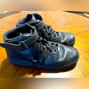 Nike Air Force 1 High Triple Black, Mens 13